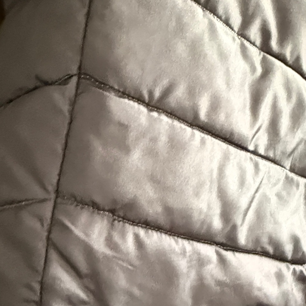 Elegant Women's Ombre Puffer Jacket - Cream and Purple - Picture 9 of 10